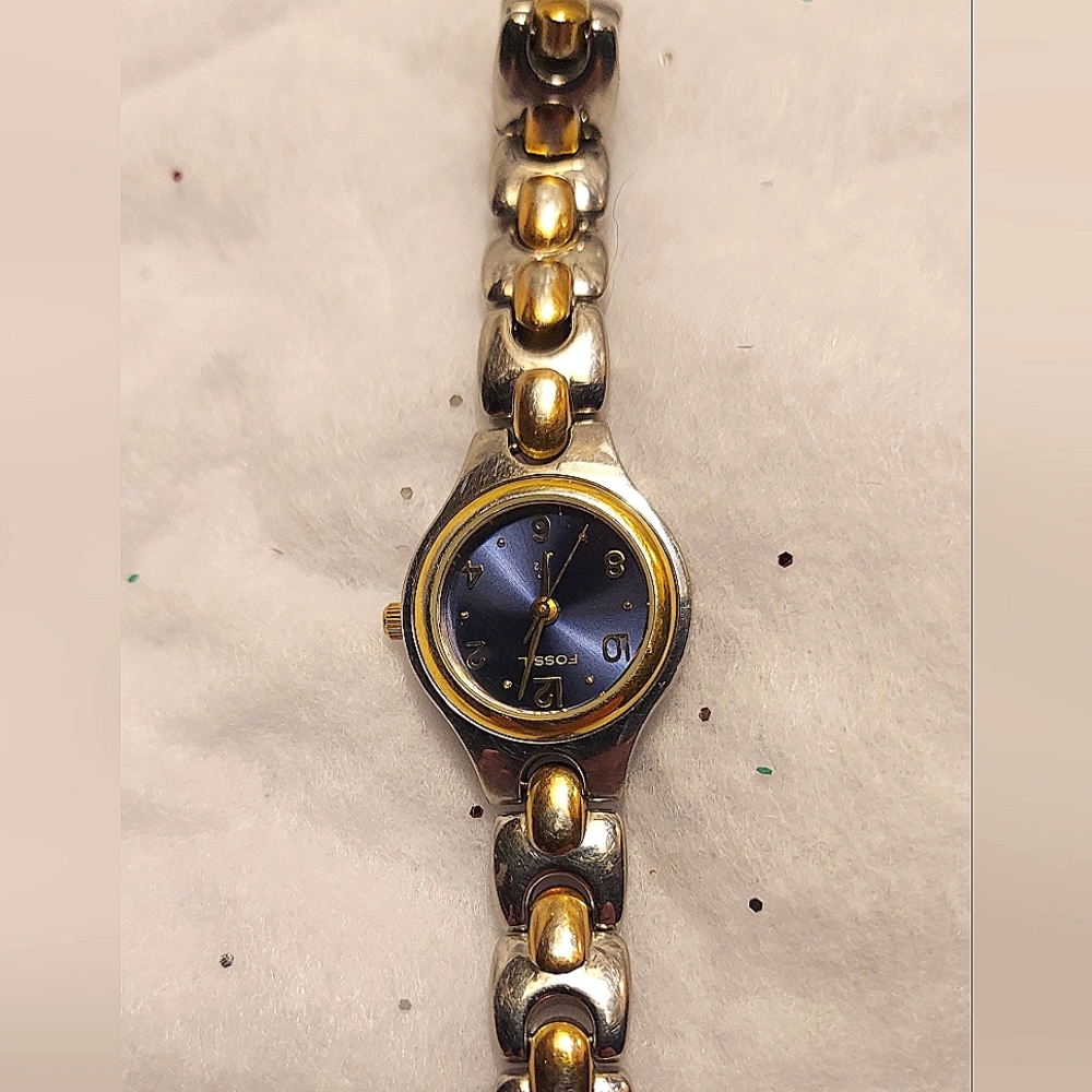 Fossil Women's Two Tone Watch Blue Dial gold silver and gold
